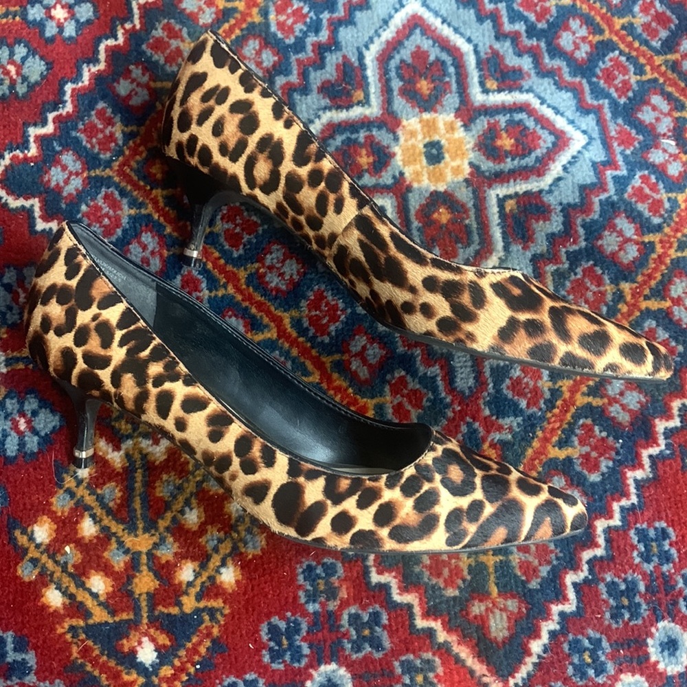 Kenneth Cole Morgan Cheetah Classic Pump Kitten Heels